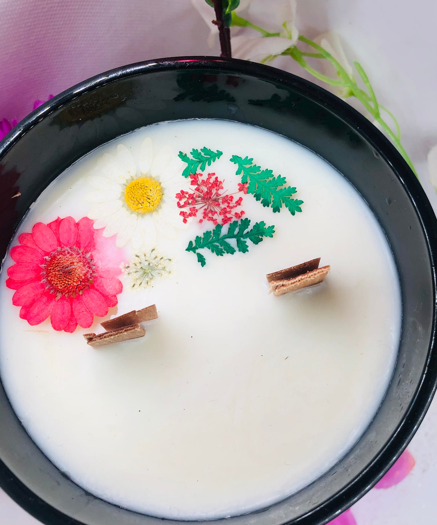 Natural apple candle