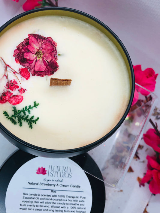 Natural Strawberry and Cream Candle